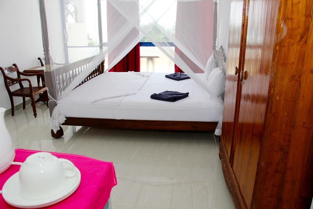 Paradise Beach Resort & Diving School Мириса Екстериор снимка